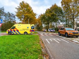 Fietsster gewond bij aanrijding in Harderwijk; automobilist rijdt door