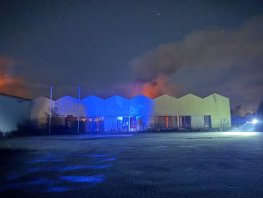 Uitslaande brand in een pand aan de Vlierburgweg in Harderwijk