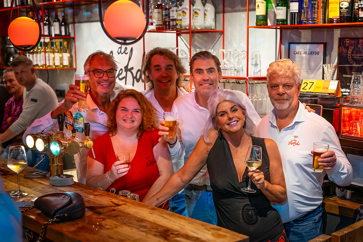 Café de Liefde voor vierde jaar op rij verkozen tot ‘Leukste Café van Harderwijk’