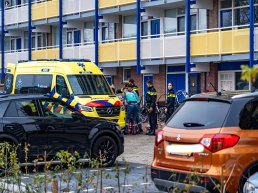 Persoon zwaar gewond onder aan flat aangetroffen Harderwijk