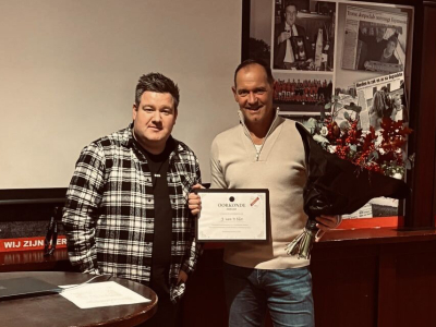 Jacco van 't Slot benoemd tot Erelid van v.v. Hierden