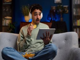 Hoe online activiteiten onze manier van vrije tijd doorbrengen veranderen