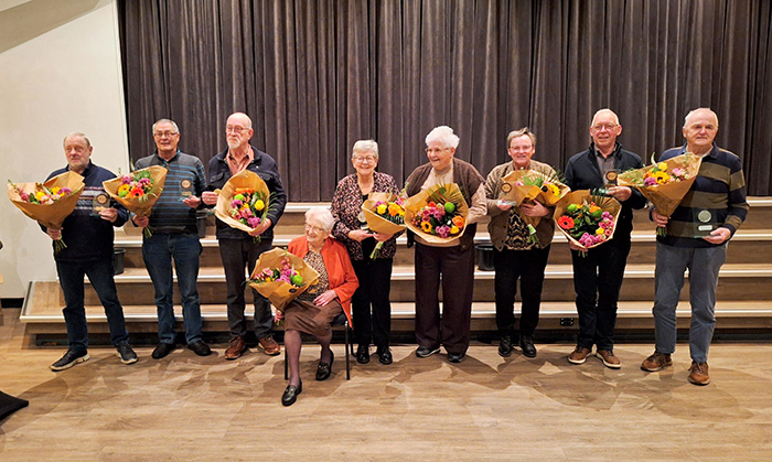 Jubilarissen bij 't Hierder Zangkoor: Neeltje van Ark 75 jaar lid!