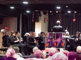 Regioharmonie De Verbinding gaf een sfeervol Valentijnsconcert 