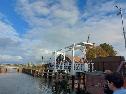 Bruggen ook ’s avonds vaker open