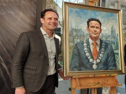 Harderwijkse oud-burgemeester Harm-Jan van Schaik tijdelijk burgervader van Elburg