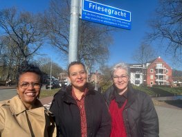 Gemeente voorziet straatnaambordjes van tekst met uitleg 