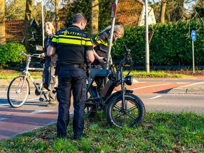 Fietser op fatbike naar ziekenhuis na aanrijding op Ceintuurbaan in Harderwijk