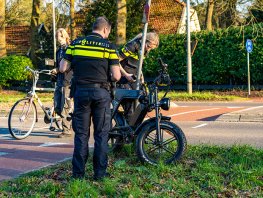 Fietser op fatbike naar ziekenhuis na aanrijding op Ceintuurbaan in Harderwijk
