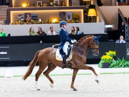 Anniek van Dulst geniet van optreden in paardenfestijn