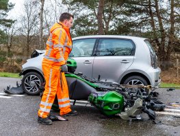 Motorrijder gewond na frontale botsing op N302 bij Ermelo