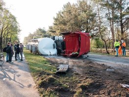 Tankwagen met 34 ton lading gekanteld op N302 bij Ermelo