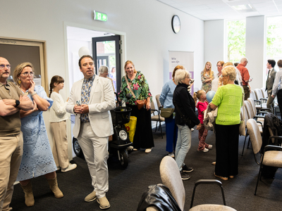 Belangstelling voor open huis  Jehovah’s Getuigen Harderwijk
