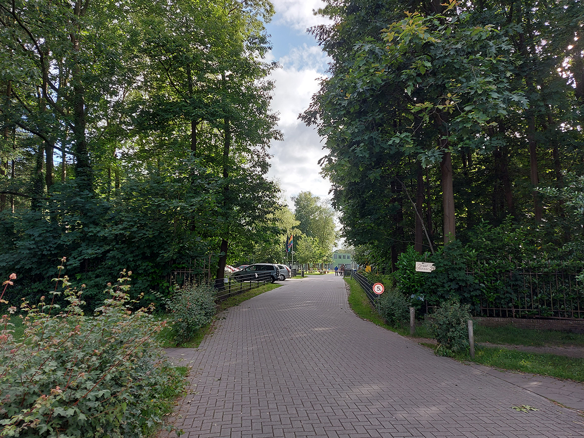 AZC blijft voorlopig open: College B&W zeer teleurgesteld over schenden afspraak door COA