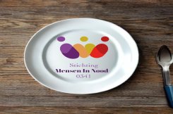Stichting Mensen In Nood 0341 houdt grote kledingverkoop voor iedereen, buurvrouw Nel’s is ook geopend!