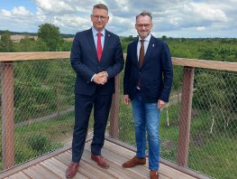Uitkijktoren officieel geopend!