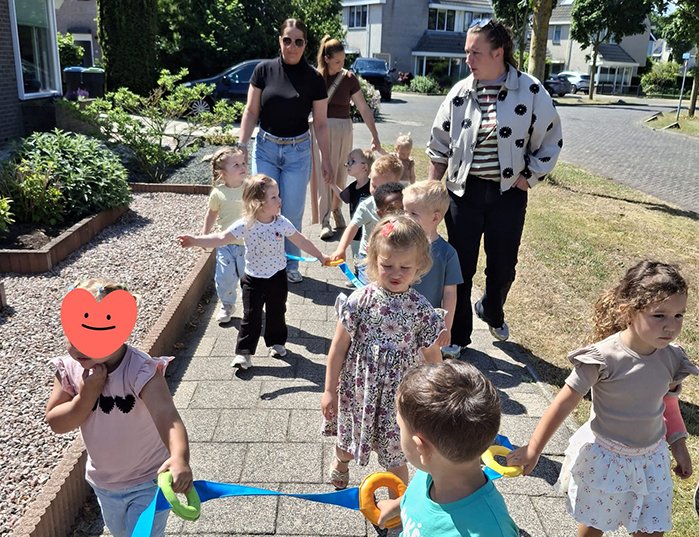 Trots op onze kleine wandelaars!