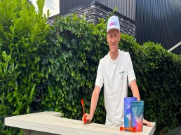 Een doseerlepel met een missie - Harderwijkse ondernemer ontwikkelt duurzame oplossing voor minder plastic afval