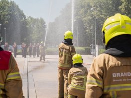 Brandweer Harderwijk staat stil bij omgekomen brandweerlieden