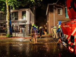 Appartementencomplex in Nunspeet ontruimd na blikseminslag