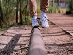 Geen zin in pijnlijke voeten? Zó kies je de beste schoenen voor een stedentrip