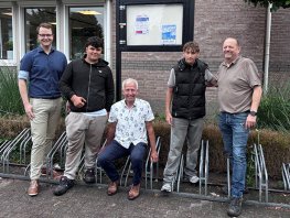 Nieuw wijkpublicatiebord voor wijk Frankrijk