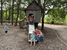 2- of 3-jarige kinderen welkom op de peuterspeelzaal Kleurrijk De Klokbeker