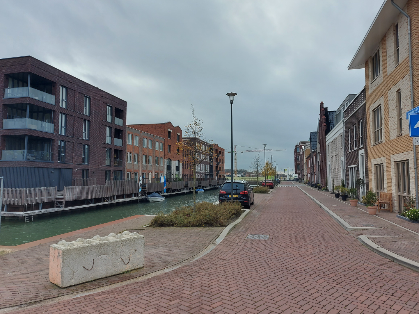 Betaald- en vergunning-parkeren in Waterfront wordt uitgebreid
