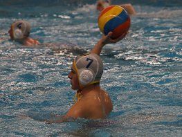 Woelwaters H1 denderen met monsterzege door naar tweede bekerronde